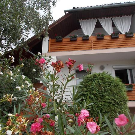 Hotel Nimrod Pihenohaz à Egerszalók Extérieur photo