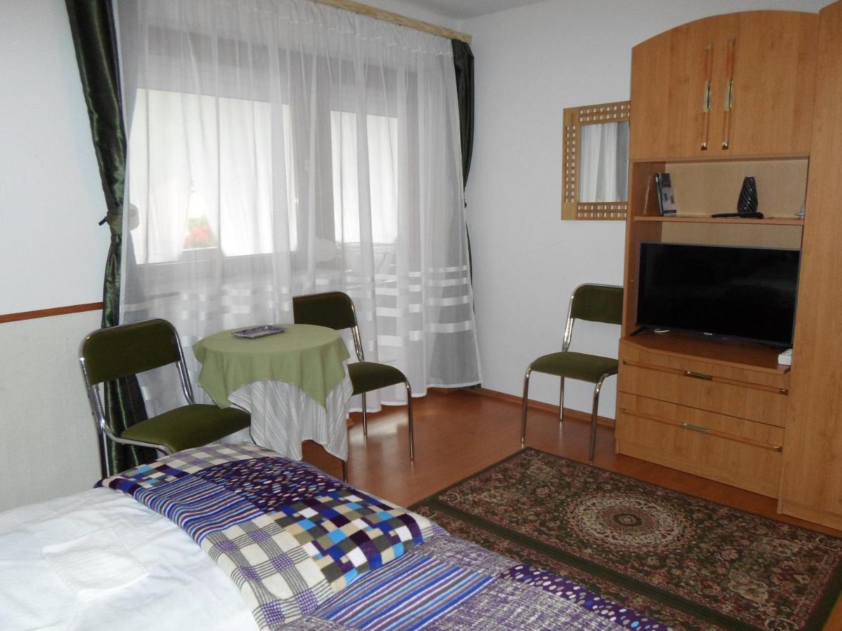 Hotel Nimrod Pihenohaz à Egerszalók Extérieur photo